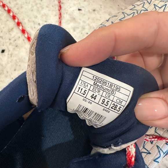 Brooks Adrenaline GTS 20 Run USA Stars 4th of July Women's Shoes - Sz 11.5 - Picture 8 of 8